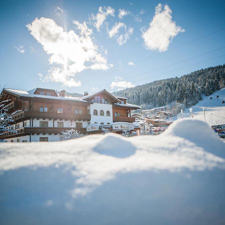 Alpines Gourmet Hotel Montanara Flachau Luaran gambar