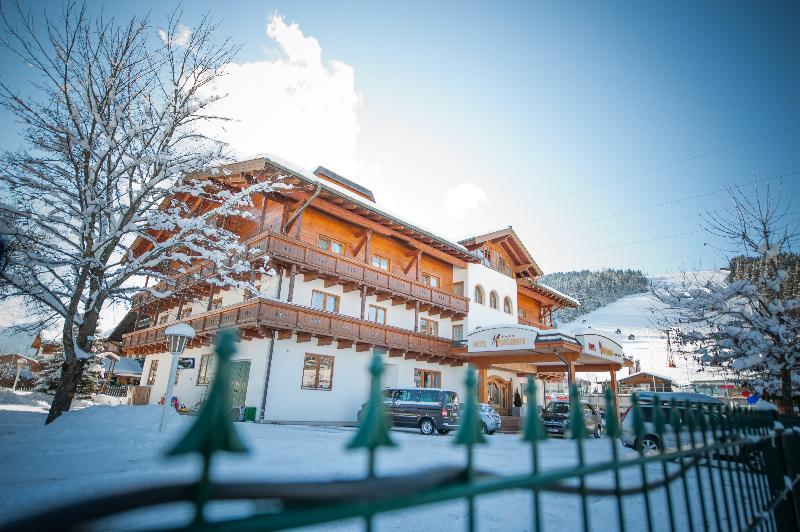 Alpines Gourmet Hotel Montanara Flachau Luaran gambar