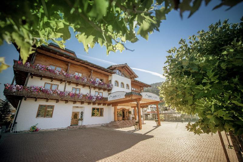 Alpines Gourmet Hotel Montanara Flachau Luaran gambar